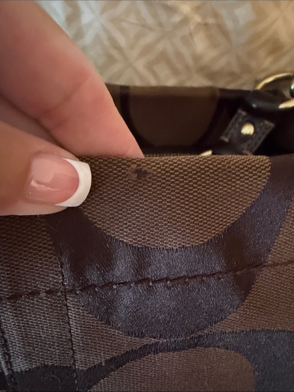 Authentic Coach Carly Signature Jacquard Chocolate Hobo Bag - Picture 3 of 14